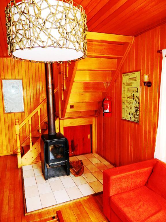 Hostal Torre De Babel Кастро Екстериор снимка